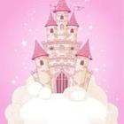Un castillo rosado en las nubes blancas