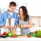 Una cocina hombre y mujer