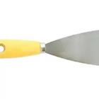 Una herramienta con un mango de color amarillo