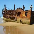 Barco naufragado, viejo barco
