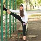 Mujer con las piernas largas, Stretching
